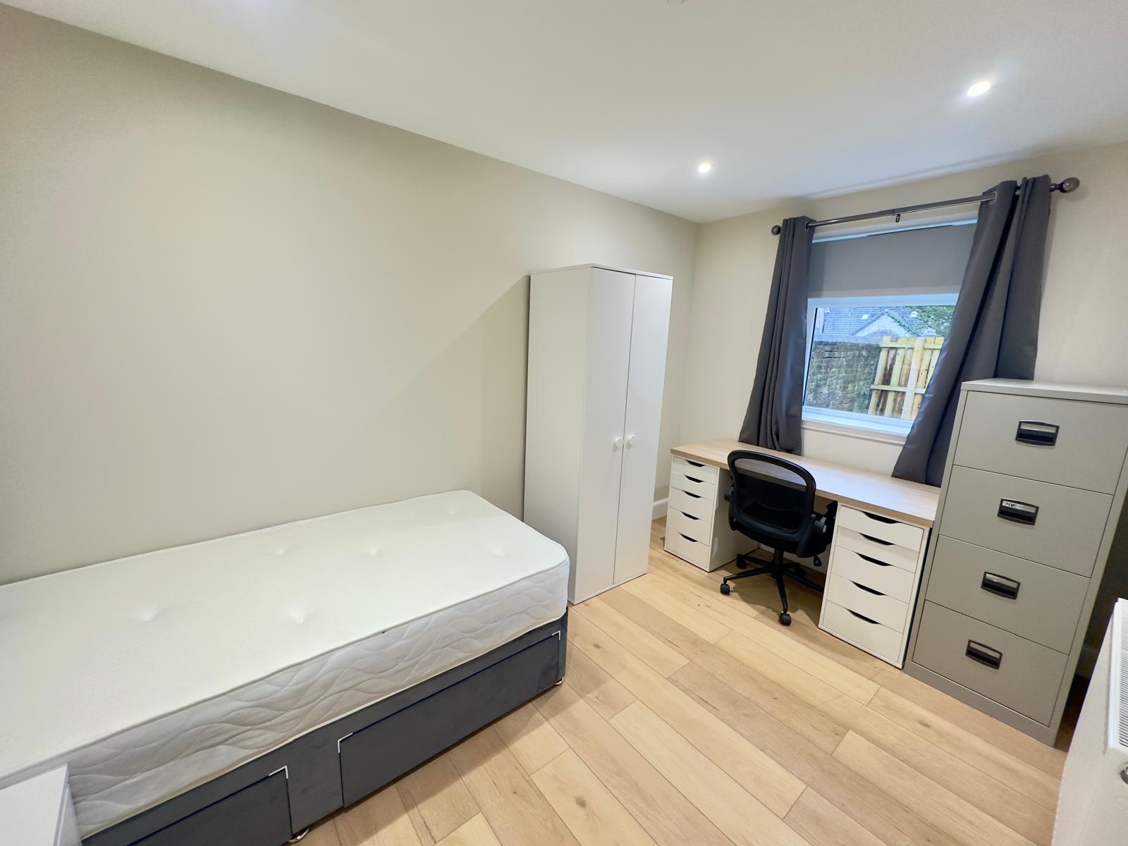 BRAESIDE HOUSE — photo 11