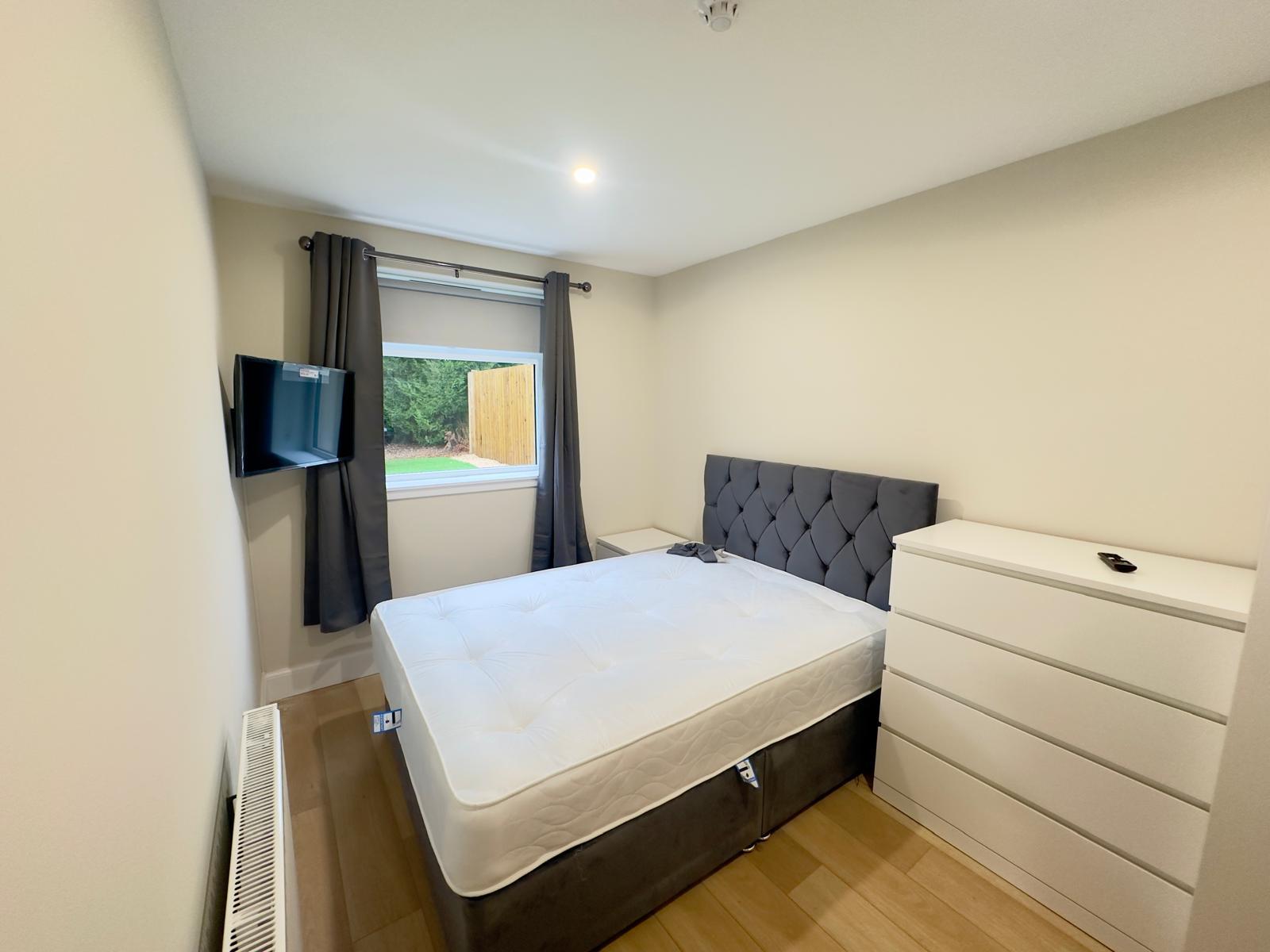 BRAESIDE HOUSE — photo 9